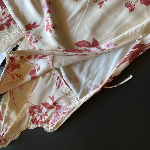 Abercrombie & Fitch *NWT Floral Lace Maxi Dress Cream Red Slip Dress Size S - Picture 10 of 12
